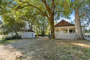 4827 Leonard Rd, Grants Pass, OR 97527 - Photo 1