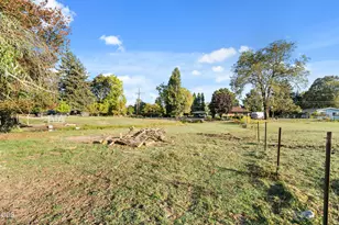 4827 Leonard Rd, Grants Pass, OR 97527 - Photo 6