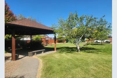 96 W Gregory Road, Central Point, OR 97502 - Photo 34