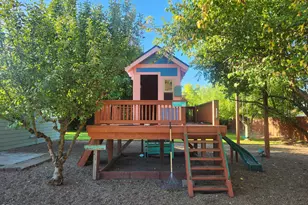 96 W Gregory Rd, Central Point, OR 97502 - Photo 30