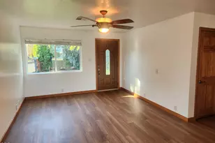 96 W Gregory Rd, Central Point, OR 97502 - Photo 8