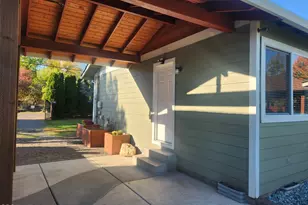 96 W Gregory Rd, Central Point, OR 97502 - Photo 6