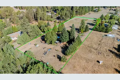8290 E Evans Creek Road, Rogue River, OR 97537 - Photo 30