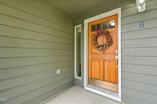 20008 Elizabeth Ln, Bend, OR 97702 - Photo 4