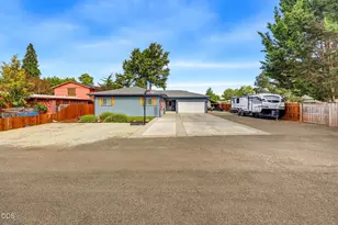 1004 Barlynn St, Medford, OR 97501 - Photo 52