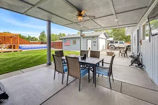 1004 Barlynn St, Medford, OR 97501 - Photo 8