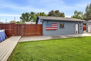 1004 Barlynn St, Medford, OR 97501 - Photo 10