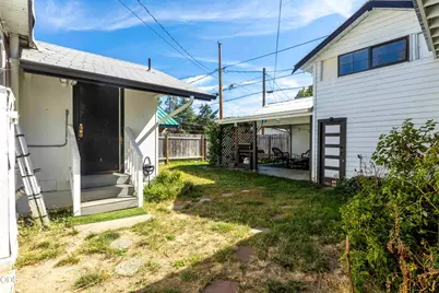 711 SW H Street, Grants Pass, OR 97526 - Photo 44