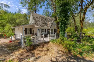 190 Long Acres Rd, Grants Pass, OR 97527 - Photo 12