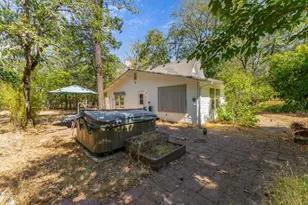 190 Long Acres Rd, Grants Pass, OR 97527 - Photo 14