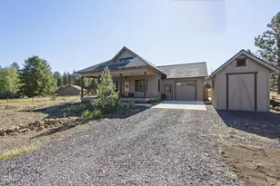 13623 SW Meadow View Dr, Camp Sherman, OR 97730 - Photo 4