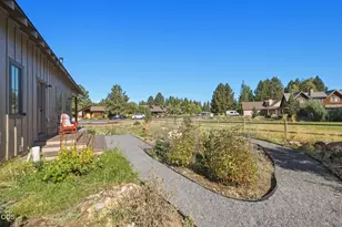 13623 SW Meadow View Dr, Camp Sherman, OR 97730 - Photo 44
