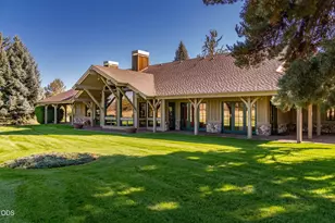 18975 Pinehurst Rd, Bend, OR 97703 - Photo 10
