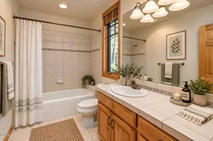 18975 Pinehurst Rd, Bend, OR 97703 - Photo 40