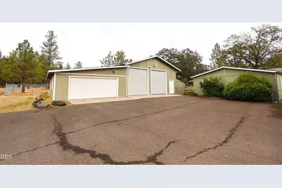 110 Mason Road, Eagle Point, OR 97524 - Photo 2