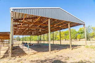 14405 Table Rock Rd, Central Point, OR 97502 - Photo 24