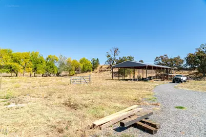 14405 Table Rock Road, Central Point, OR 97502 - Photo 22