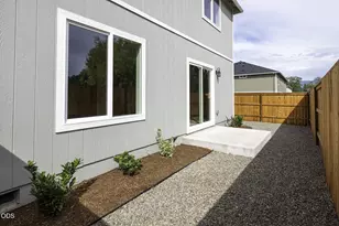 167 SE Champagne Ct, Grants Pass, OR 97527 - Photo 22