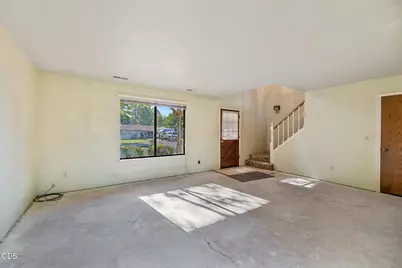 129 Mace Road, Medford, OR 97501 - Photo 6