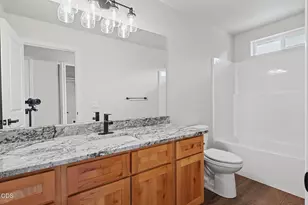 171 SE Champagne Ct, Grants Pass, OR 97527 - Photo 20