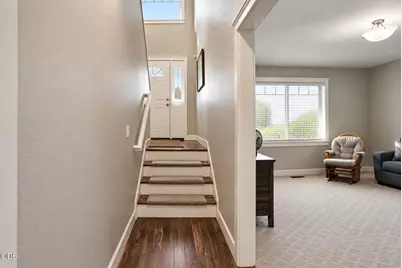 2454 Herrington Way, Medford, OR 97504 - Photo 18