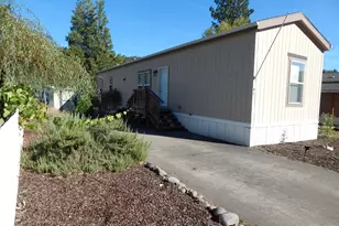 22071 Hwy 62, Shady Cove, OR 97539 - Photo 16