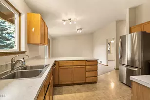20232 Morgan Loop, Bend, OR 97703 - Photo 12