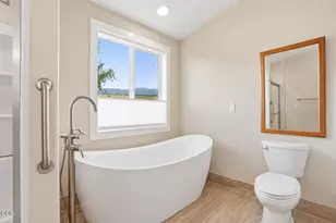 15333 NW Oneil Hwy, Redmond, OR 97756 - Photo 18