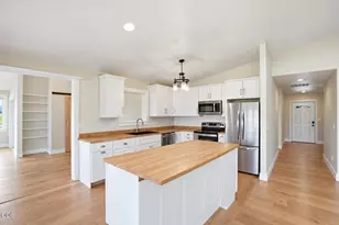 15333 NW Oneil Hwy, Redmond, OR 97756 - Photo 12
