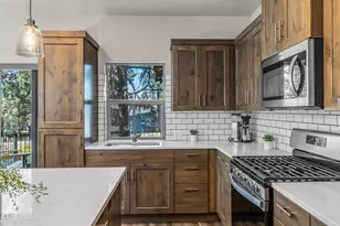 20251 Hardy Rd, Bend, OR 97703 - Photo 8