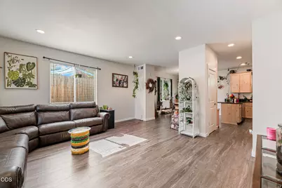 400 Oak Street, Phoenix, OR 97535 - Photo 2