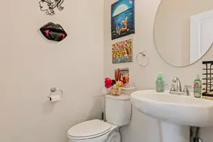 400 Oak St, Phoenix, OR 97535 - Photo 18