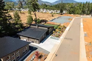 409 Selah Ln, Cave Junction, OR 97523 - Photo 30