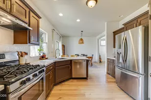 20605 Songbird Ln, Bend, OR 97702 - Photo 18