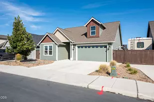 4270 SW 43rd St, Redmond, OR 97756 - Photo 2