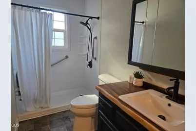 213 Corcoran Lane, Central Point, OR 97502 - Photo 6