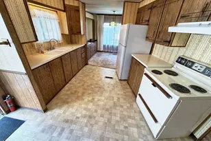2252 Table Rock Rd, Medford, OR 97501 - Photo 4