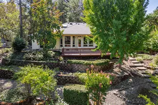 1946 Lampman Rd, Gold Hill, OR 97525 - Photo 2