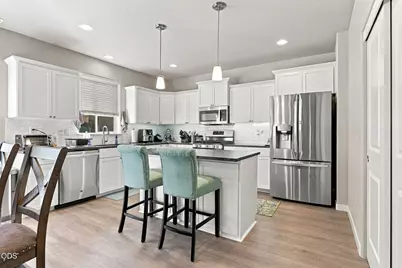 1760 Carrera Circle, Medford, OR 97504 - Photo 2