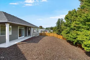 321 Arrowhead Trail, Eagle Point, OR 97524 - Photo 32
