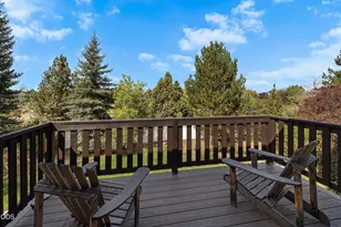 2048 NE Cradle Mountain Way, Bend, OR 97701 - Photo 34