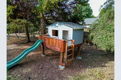 61563 Newberry Drive, Bend, OR 97702 - Photo 32