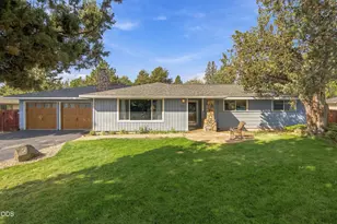 61563 Newberry Dr, Bend, OR 97702 - Photo 2