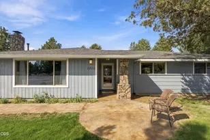 61563 Newberry Dr, Bend, OR 97702 - Photo 4