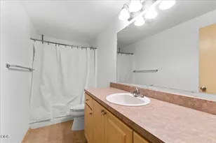 719 Newtown St, Medford, OR 97501 - Photo 20