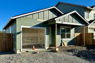 86 Gangnes Dr, Talent, OR 97540 - Photo 2
