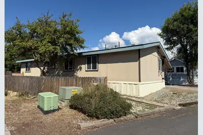4647 Winter Avenue #SPC 43, Klamath Falls, OR 97603 - Photo 2