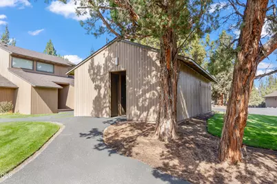 1965 Redtail Hawk Drive, Redmond, OR 97756 - Photo 36
