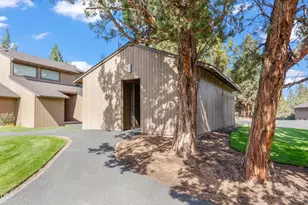 1965 Redtail Hawk Dr, Redmond, OR 97756 - Photo 36