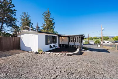 996 SW Crestview Road, Prineville, OR 97754 - Photo 2